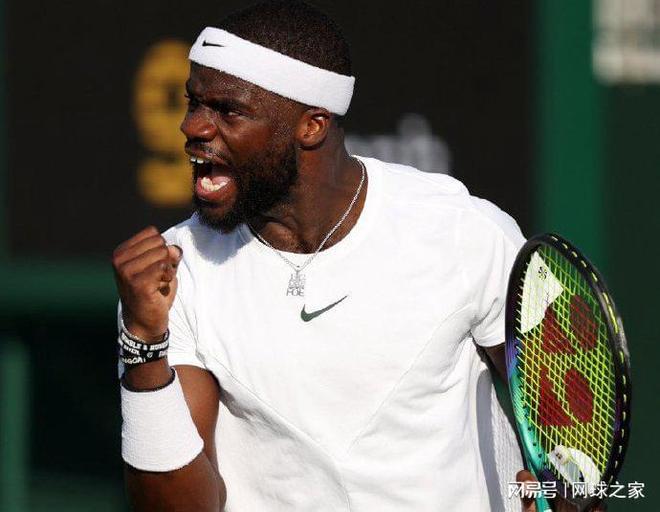 落后巴萨4分争冠悬了？皇马主场翻车1-2瓦伦 皇马社媒被＂安切洛蒂下课＂刷屏