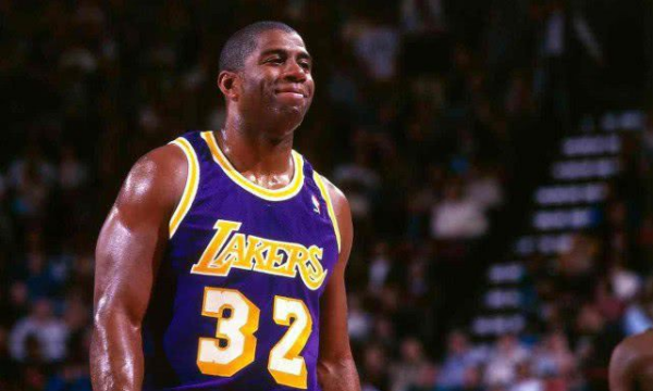 着比赛的走 着比赛的走