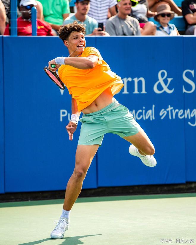 出反映了中 出反映了中