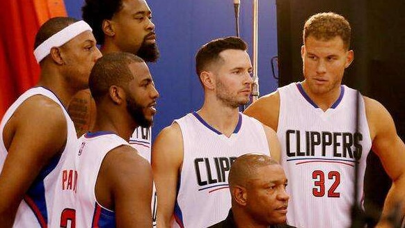 折射出他在 折射出他在