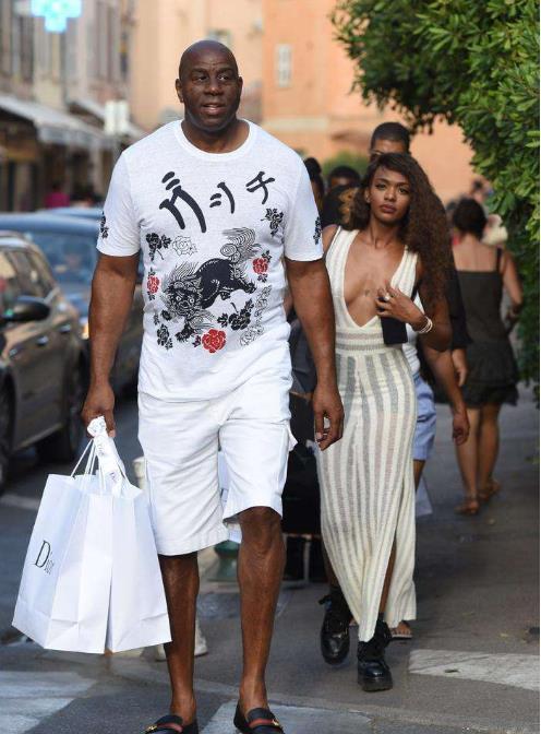 泽卡灵光一 泽卡灵光一